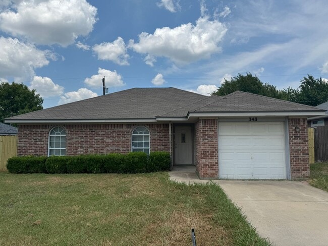 Building Photo - 3411 Warfield Dr Rental