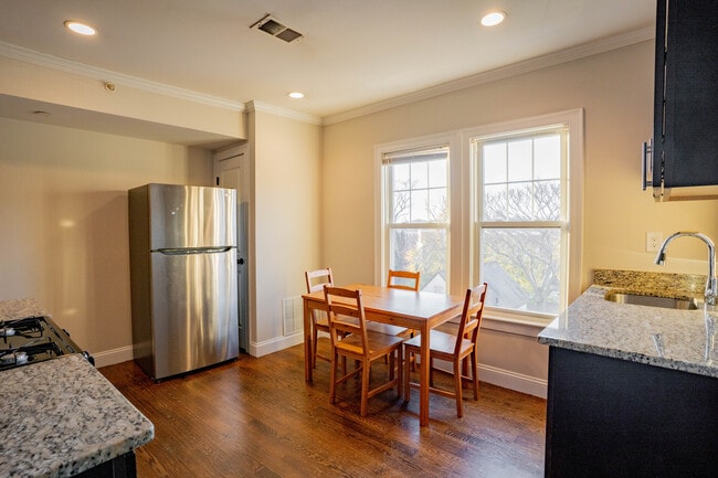 2971 Washington St Unit 1