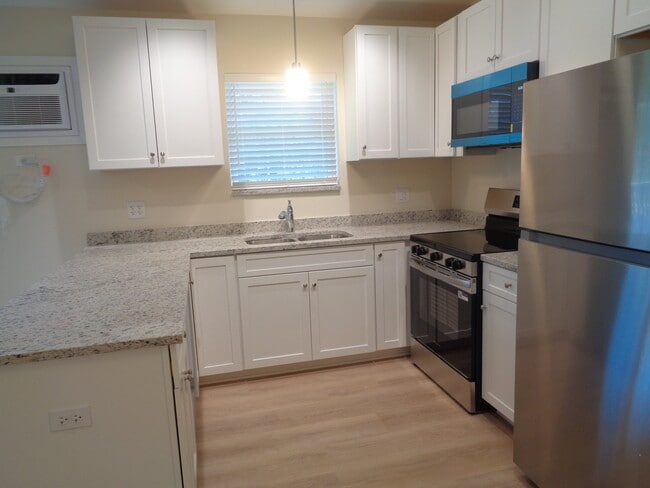 115 N Essington Rd Unit 10