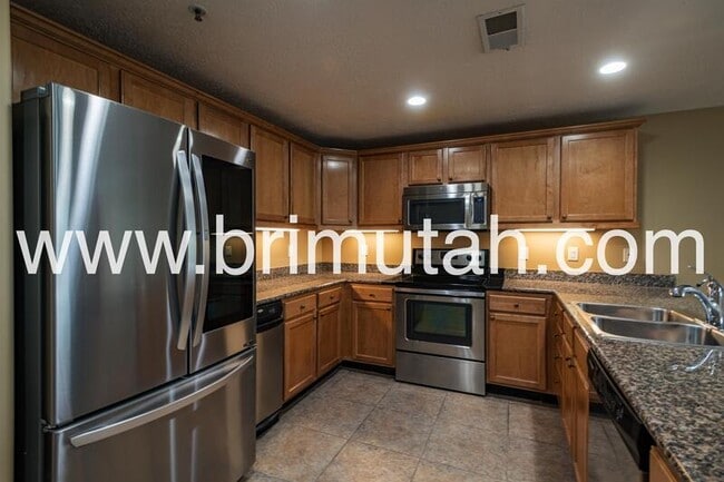 Photo - 3075 E Kennedy Dr Unit 116