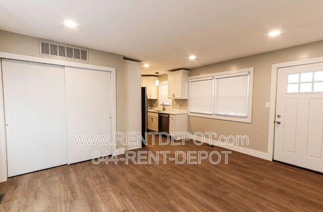 Photo - 1330 SE 2nd St