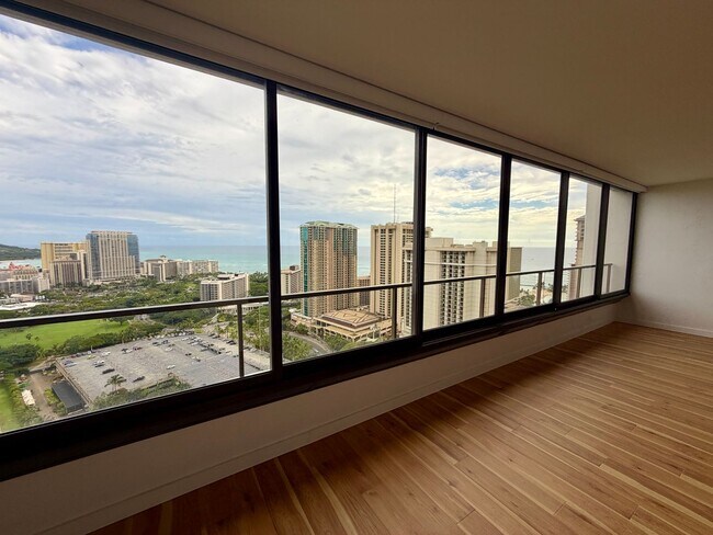 Photo - Luxury High-Floor Condo with Panoramic Ocean & Diamond Head Views | 2 Parking | Great Building Am...