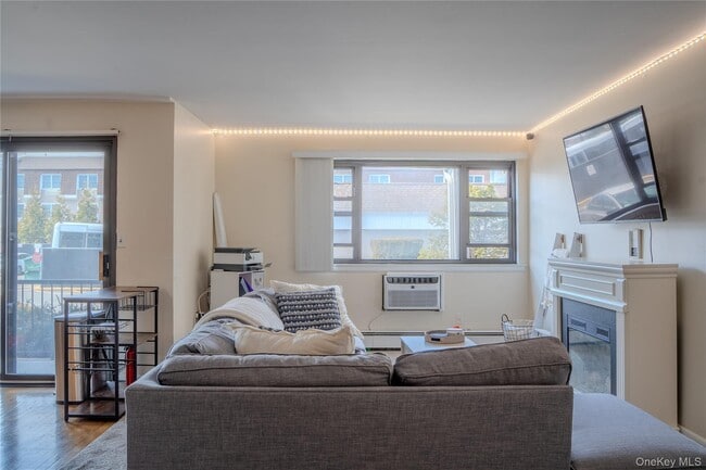 Photo - 210 Fulton St Unit 1F