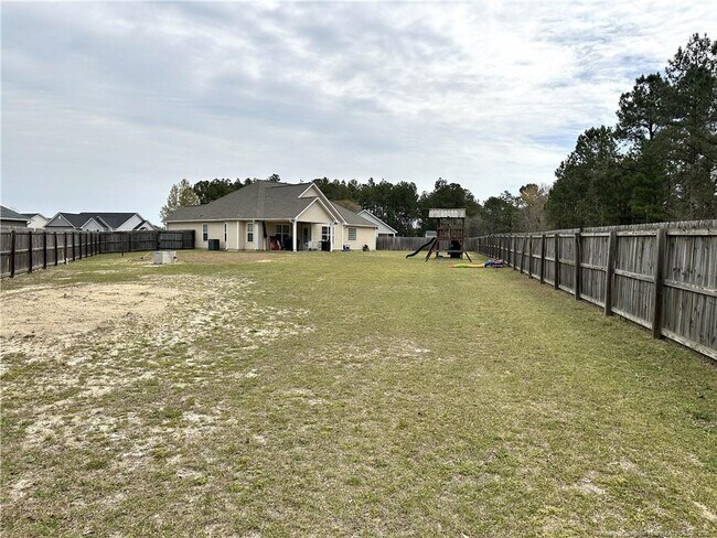 Photo - 2240 Sir Michael Dr