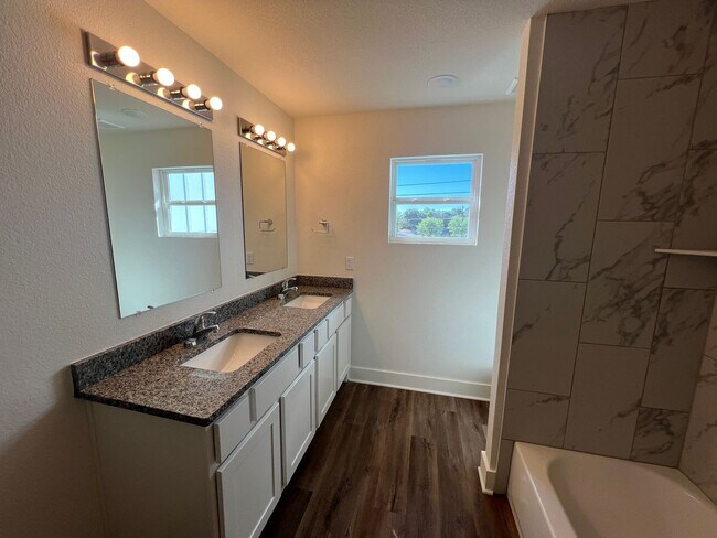 Newly built townhomes located in Belton re... - Newly built townhomes located in Belton re...