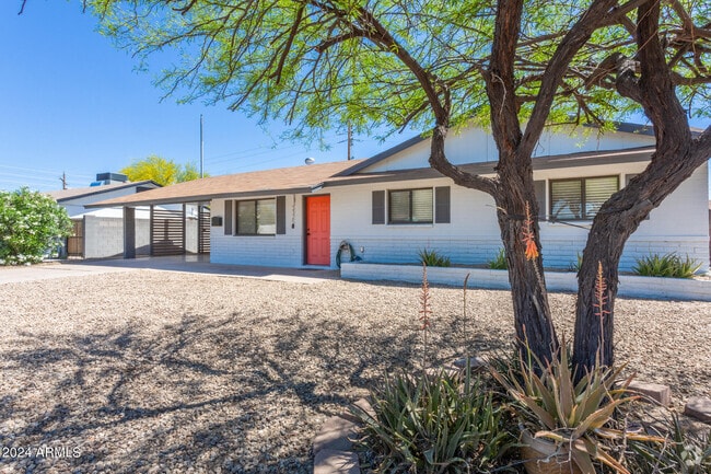 Building Photo - 3325 S Shafer Dr Rental