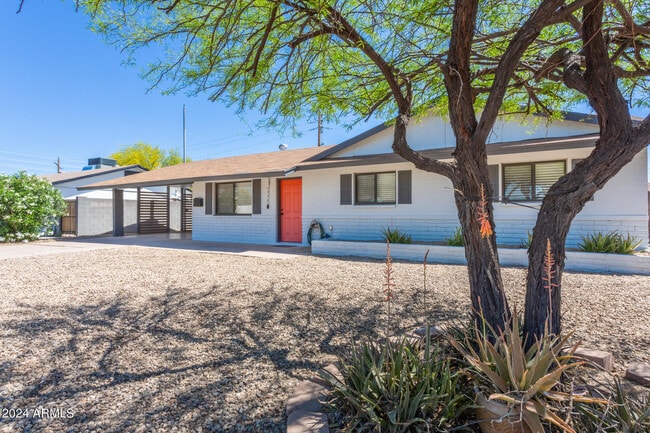 Building Photo - 3325 S Shafer Dr Rental