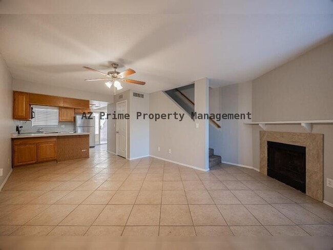 Photo - 1055 W 5th St