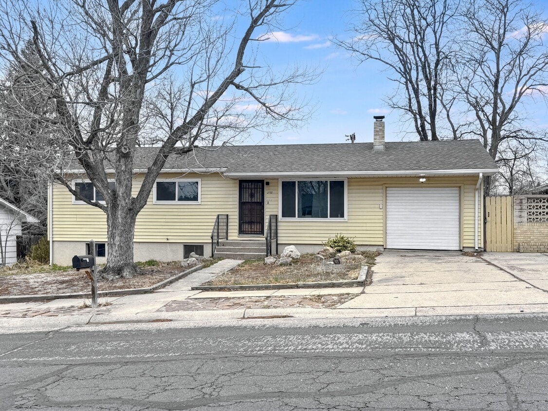 Photo - 3712 Windsor Avenue-