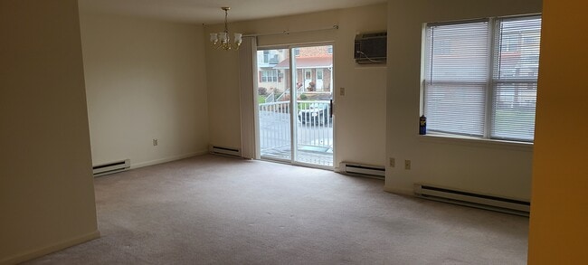 Photo - 2630 Waldman Dr Unit 8