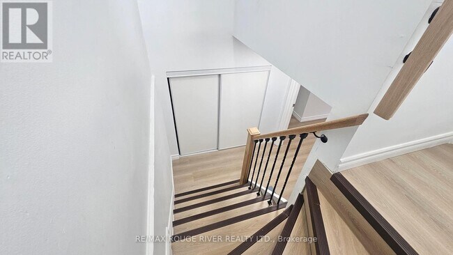Photo - 332 Rosedale Dr