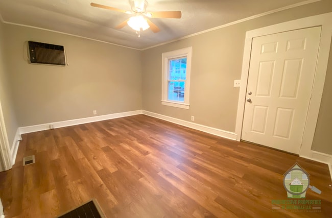 Photo - 415 Furman Rd