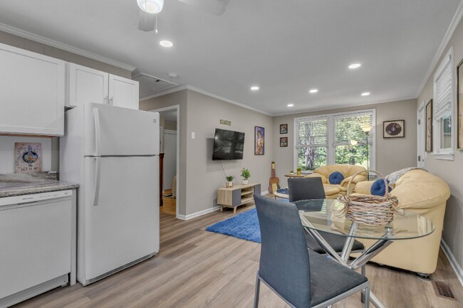 Photo - 232 Bermuda Dr