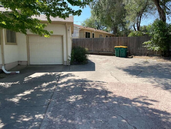 Photo - 1773 Palmer Park Blvd