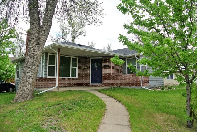 Photo - 2 Bedroom House!