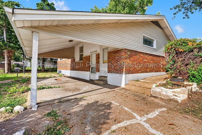 Photo - 2247 Hollis Dr