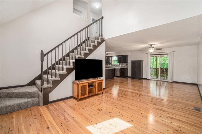 Photo - 1853 Chickadee Dr