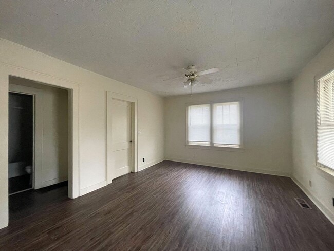 Photo - Cozy 2 bedroom home with attached garage