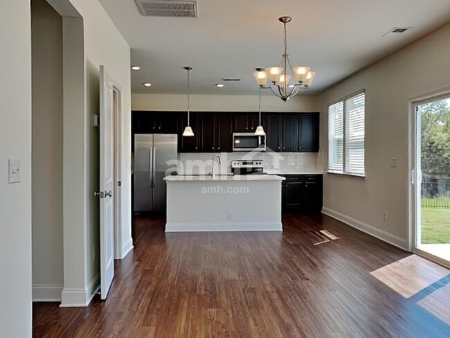 Photo - 120 Cairo Ct