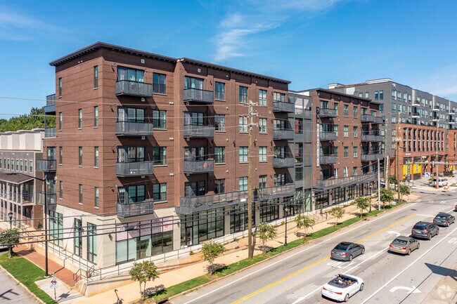 Photo - 764 Memorial Dr Apartments