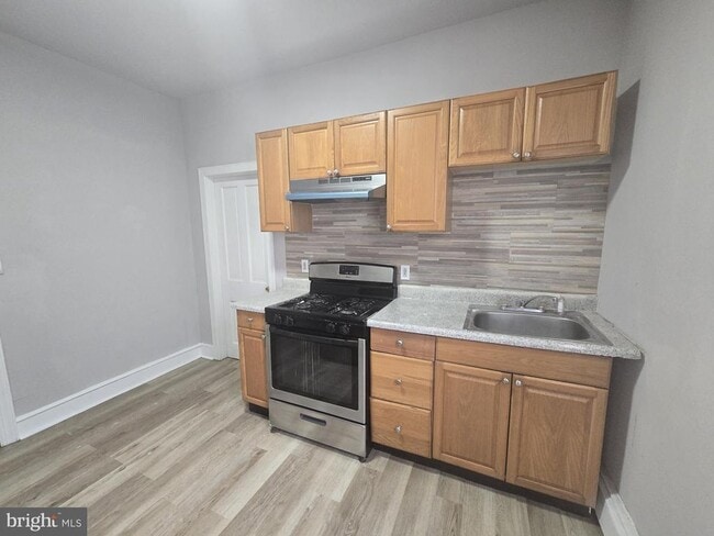 Photo - 5526 N Mascher St Unit 2ND FL REAR