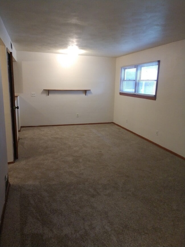 403 Ellen Ave.