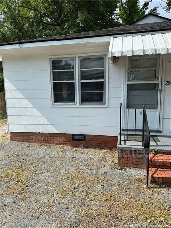 Building Photo - 200 Post Ave Unit #2