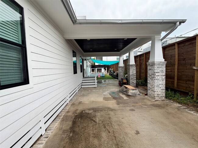 Photo - 1914 Elysian St