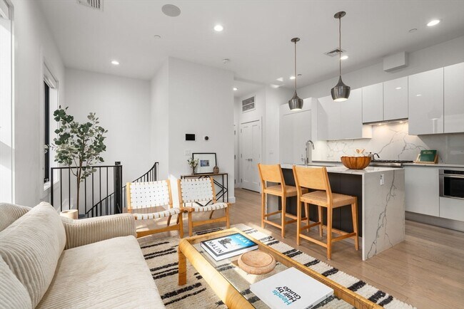 Photo - 39 A St Unit 1