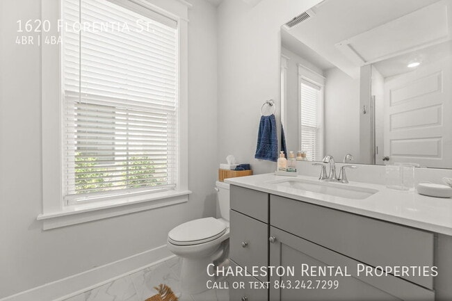 Photo - 1620 Florentia St