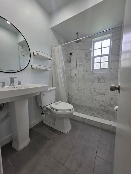 Photo - 1611 Coral Gate Dr