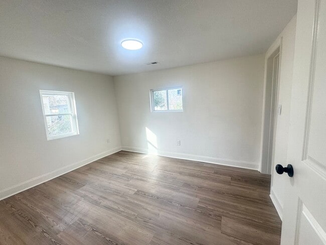 Photo - 801 Herrington Rd