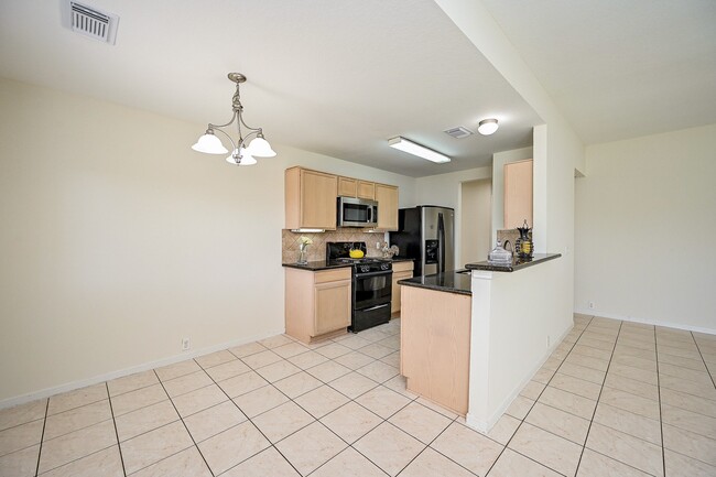 Building Photo - 19819 Cypresswood Falls