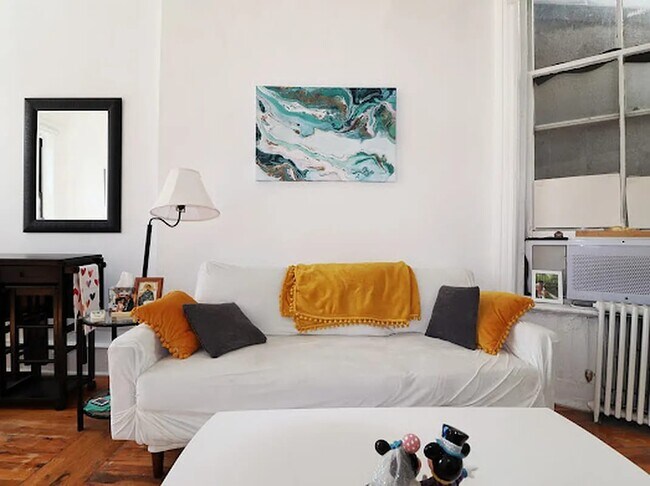 Photo - 349 W Broadway Apartments