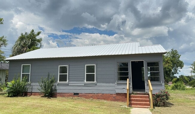 Photo - 2 Bed/1 Bath House