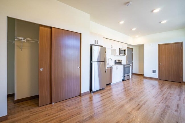 Photo - Midtown Flats