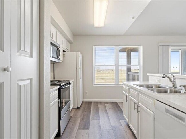 6405N Chapel Hill Blvd Unit N201