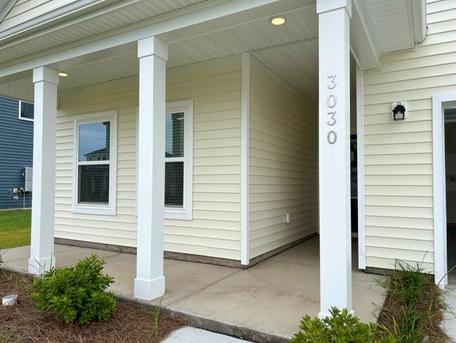 Photo - 3030 Palma Wy