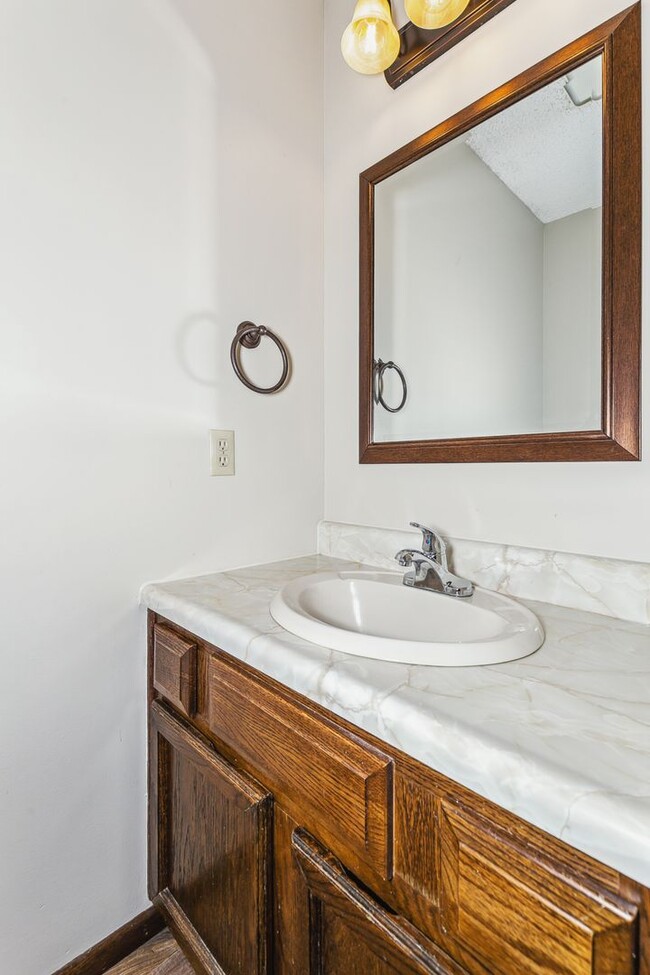 Photo - 2405 S Capri St