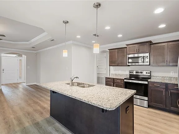 Photo - 682 Begeman Rd