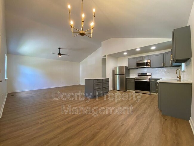 Photo - 2310 Cushman St