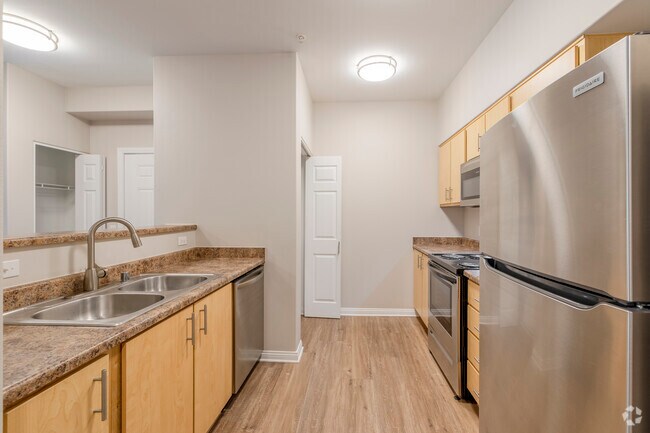 The Birch - Cocina *1BR, 1BA - 903SF - Cocina - Woodland