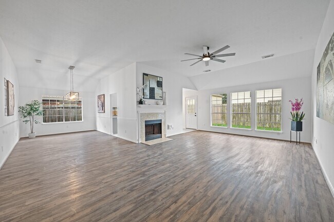 Photo - 22719 Old Church Ln