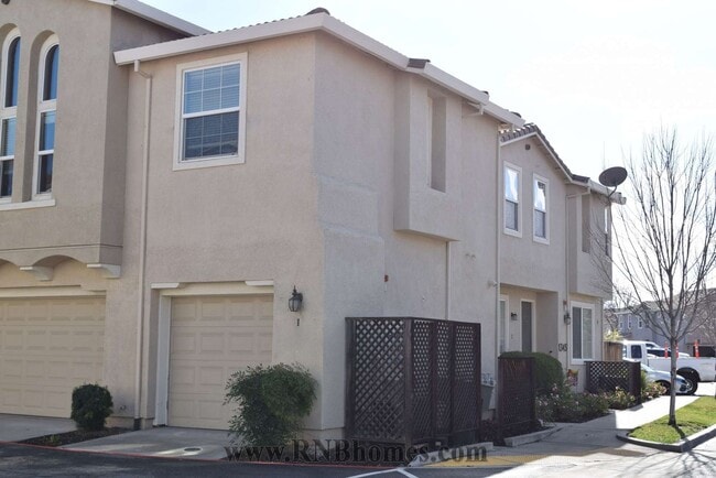1345 Incline Dr