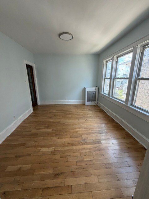 Photo - 98 W Carey St