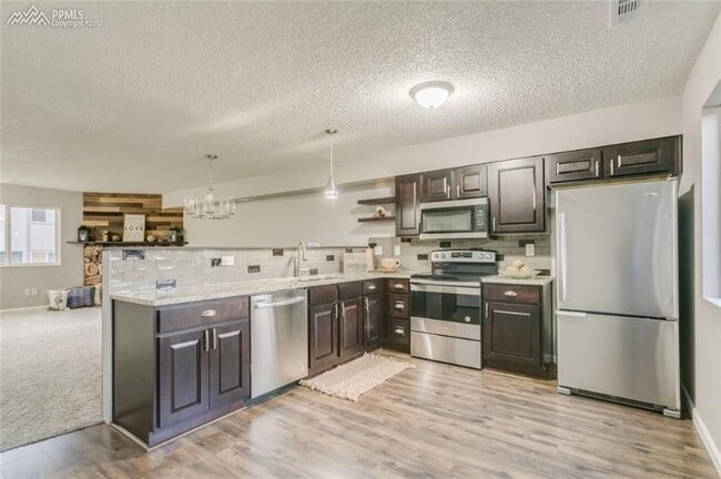 Building Photo - 1834 Lanka Ln