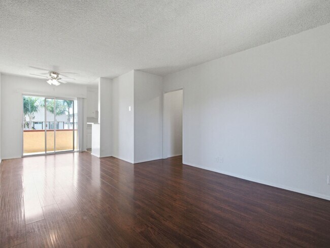 18541 Prairie St Unit Many Unit