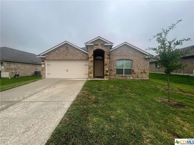 Lovely 3 bed 2 bath coming soon! - Lovely 3 bed 2 bath coming soon! House
