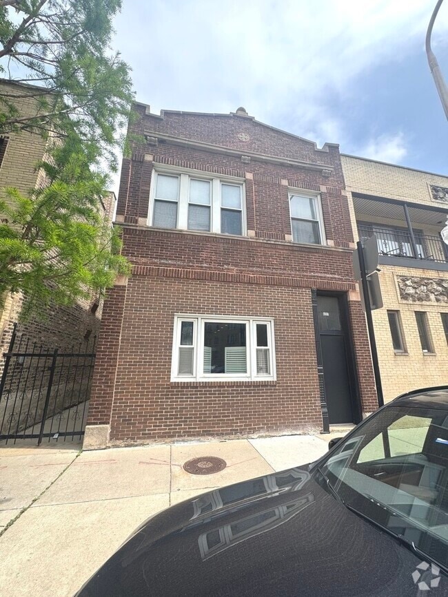 Building Photo - 4207 N Elston Ave Unit 1F Rental