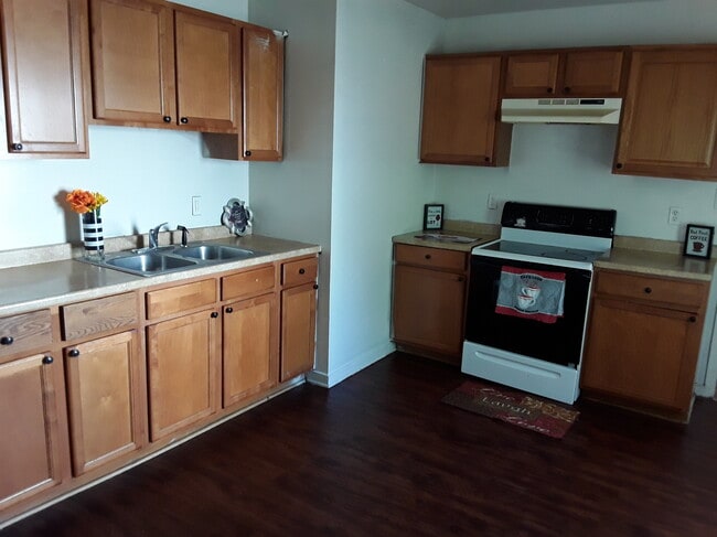 Photo - 1420 Minefee St